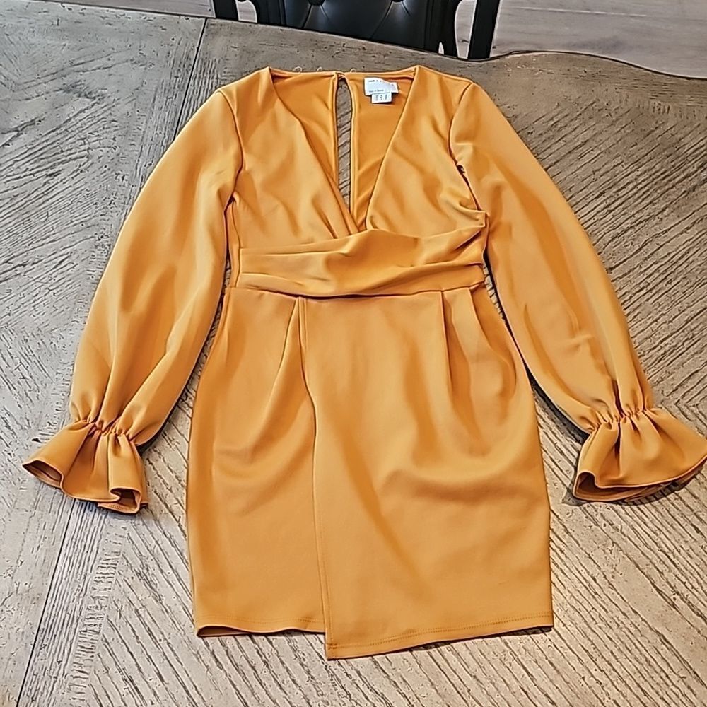 Mustard wrap plunge mini dress with flute sleeve size 4 petite NWT